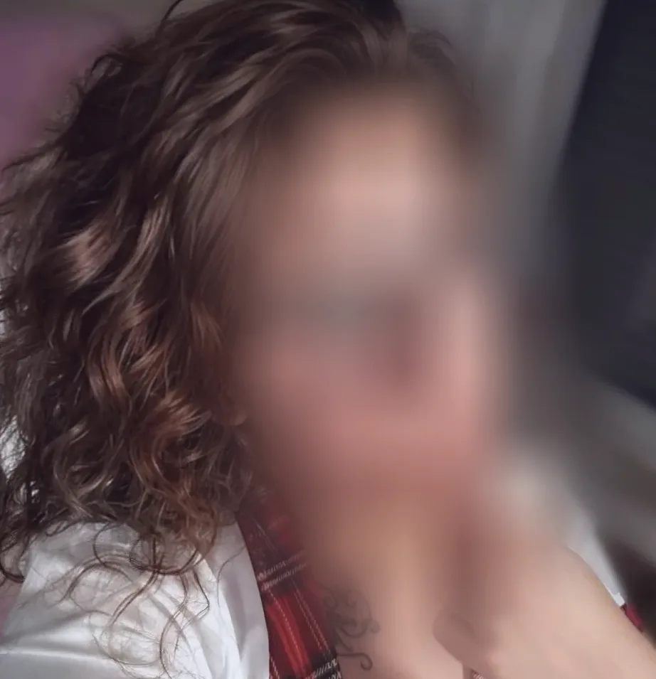 Charlotte, 37