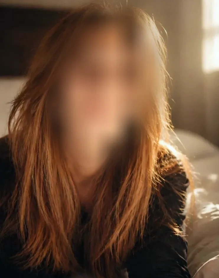 Emma, 31