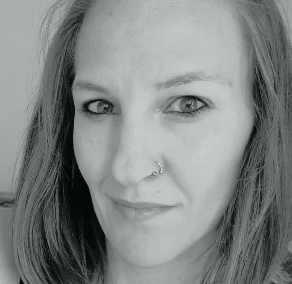 Hanna, 38